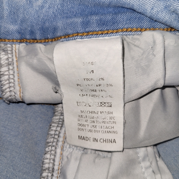 Embroidered Light Blue Jeans with Animal Design - Picture 10 of 13